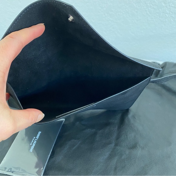 BLACK SAINT LAURENT LARGE TEDDY BUCKET BAG - Picture 8 of 15